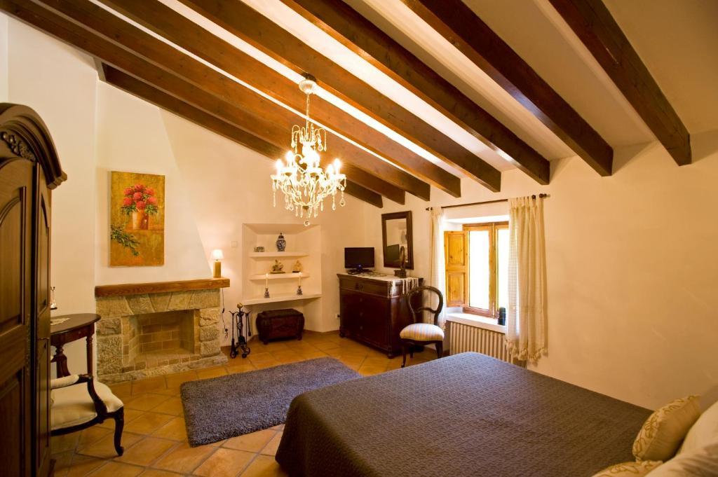 Sa Vall Valldemossa Стая снимка