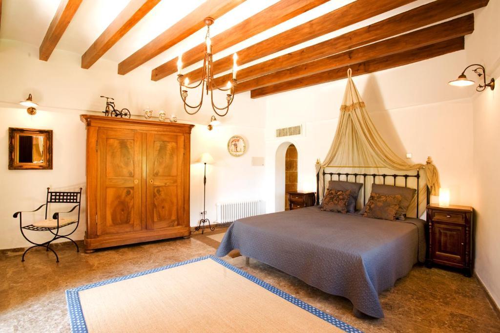 Sa Vall Valldemossa Стая снимка